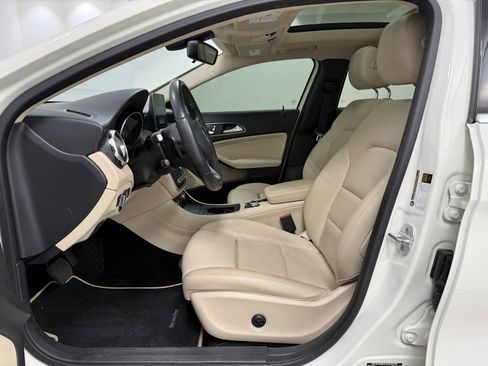 Used 2018 Mercedes-Benz GLA 250 image 15