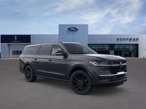 New 2025 Lincoln Navigator L Reserve w/ Jet Appearance Package image 7