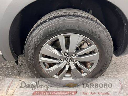 Used 2025 Nissan Pathfinder SV FWD image 24