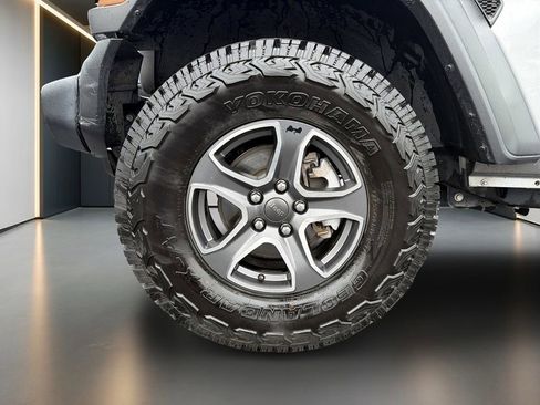 Used 2021 Jeep Wrangler Sport AWD/4WD image 6