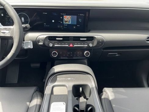 Certified 2026 Hyundai Palisade SEL FWD image 13