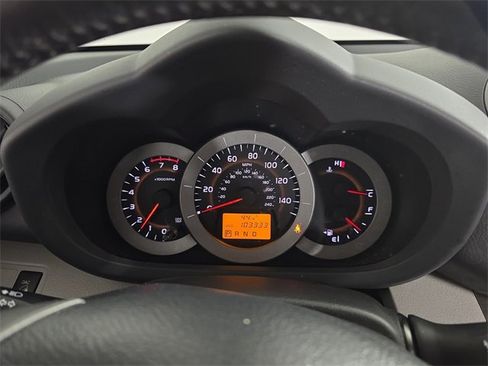 Used 2012 Toyota RAV4 Limited image 11