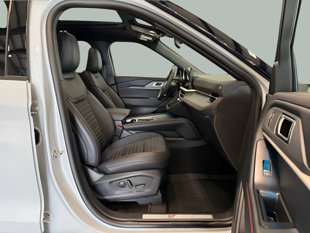 New 2026 Ford Explorer ST-Line w/ ST-Line Street Pack AWD/4WD image 34