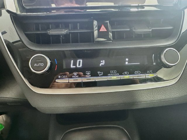 Used 2023 Toyota Corolla LE FWD image 22