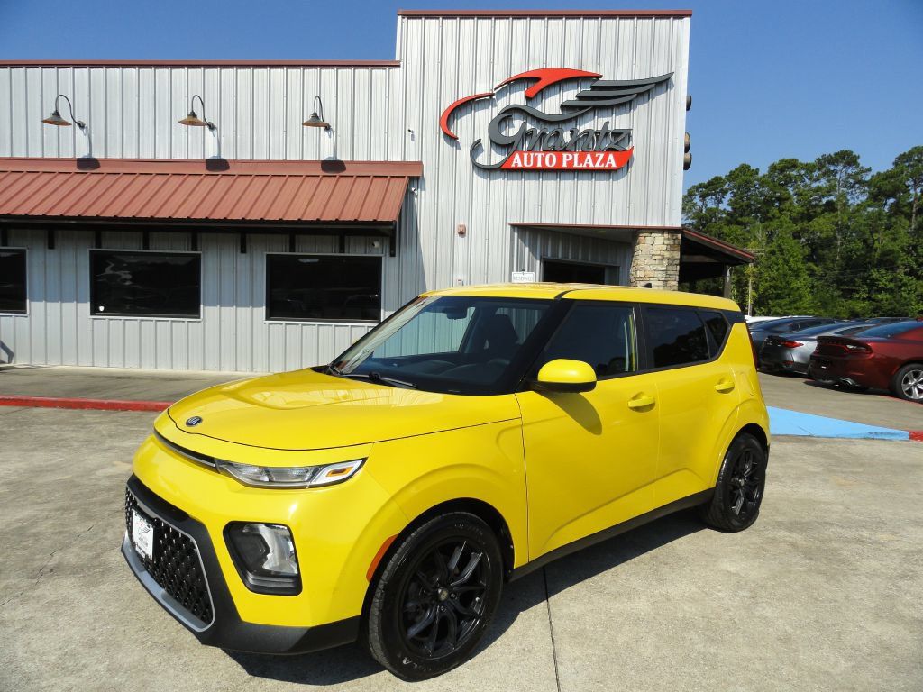 Used 2020 Kia Soul LX FWD image 1