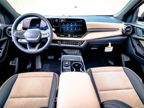 New 2026 Chevrolet Equinox ACTIV AWD/4WD image 13