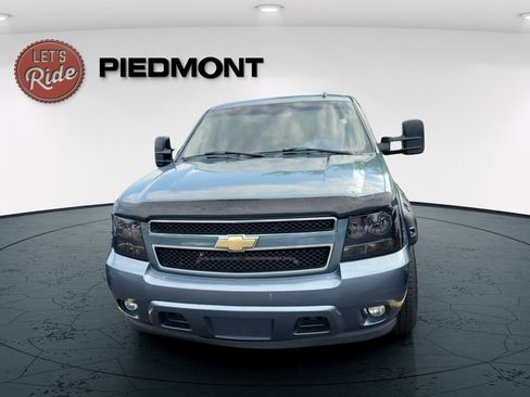 Used 2008 Chevrolet Avalanche LT w/ Convenience Package #1 RWD image 2