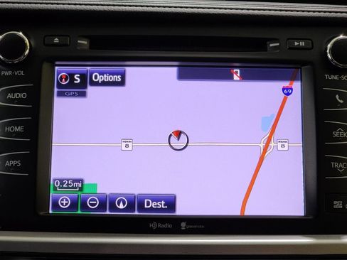 Used 2015 Toyota Highlander XLE image 22