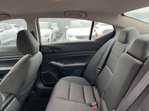 Used 2025 Nissan Altima 2.5 SV image 39