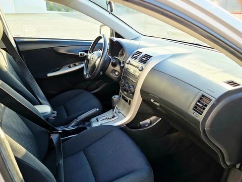 Used 2010 Toyota Corolla S image 11