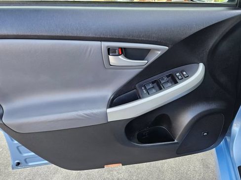 Used 2013 Toyota Prius Prime Advanced FWD image 18