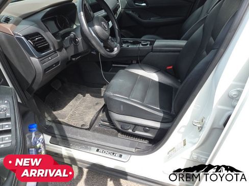 Used 2023 Nissan Rogue SL w/ SL Premium Package AWD/4WD image 15