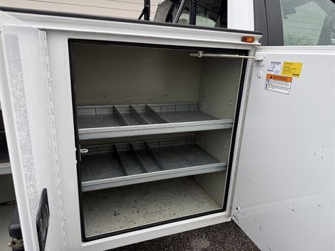 Used 2020 Ford F350 XL w/ Power Equipment Group image 17