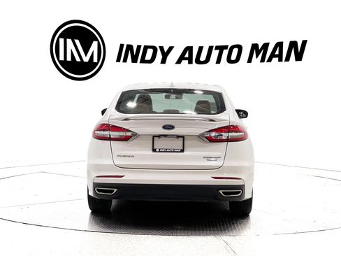 Used 2020 Ford Fusion Titanium FWD image 5