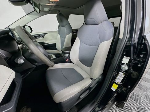 Used 2019 Toyota RAV4 XLE image 20