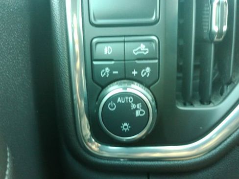 Used 2020 Chevrolet Silverado 1500 RST w/ All-Star Edition image 33