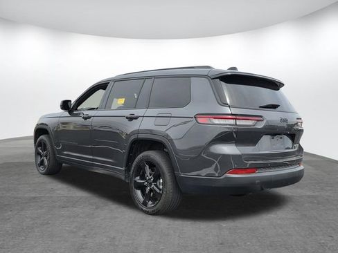 Used 2023 Jeep Grand Cherokee L Laredo RWD image 6