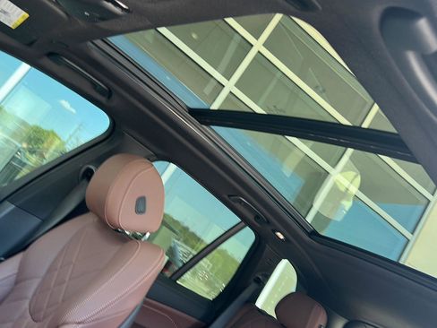Certified 2023 BMW X5 sDrive40i w/ Climate Comfort Package image 33