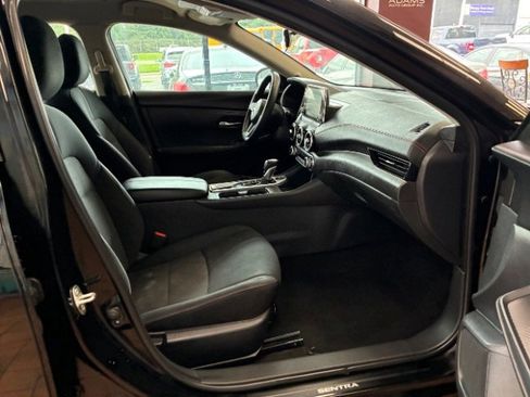 Used 2024 Nissan Sentra SV FWD image 29