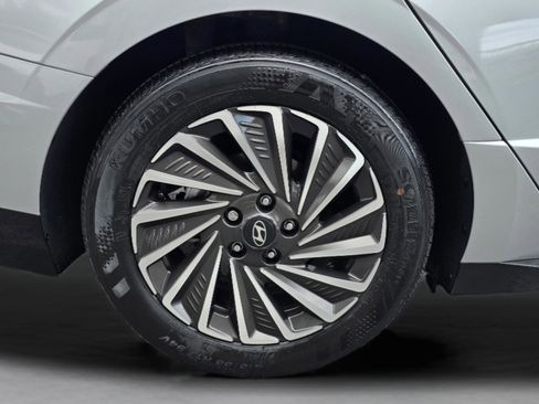 Used 2024 Hyundai Sonata SEL image 31