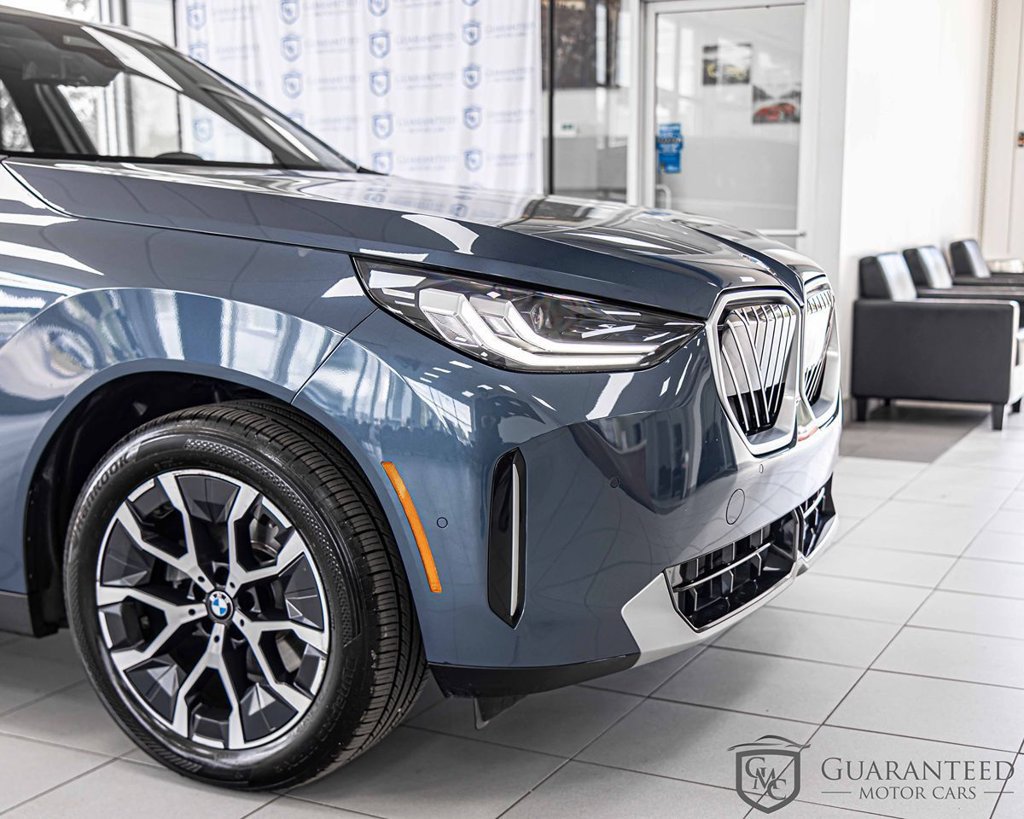 Used 2025 BMW X3 xDrive30i w/ Convenience Package AWD/4WD image 4