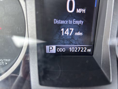 Used 2018 Toyota Tacoma TRD Off-Road image 6