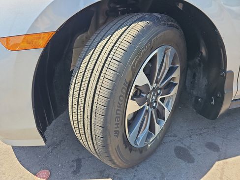 Used 2023 Honda Odyssey EX-L image 34