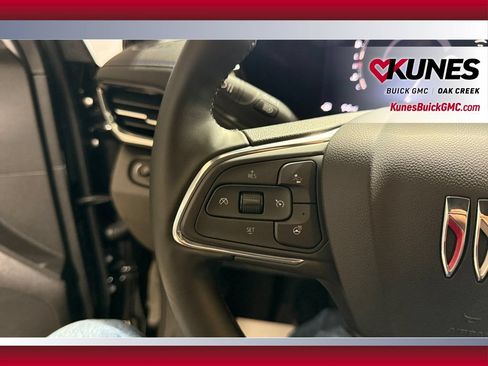 Used 2026 Buick Envista Sport Touring w/ Convenience I Package FWD image 17