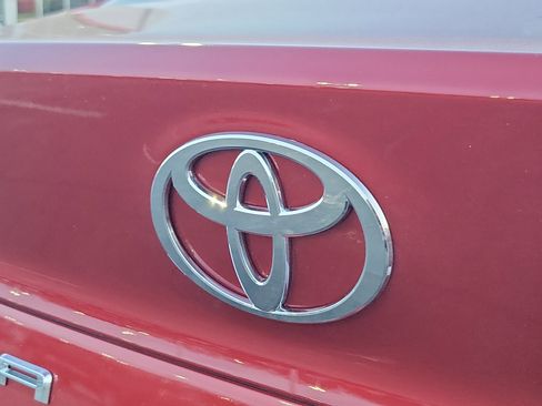 New 2026 Toyota Camry XLE image 7