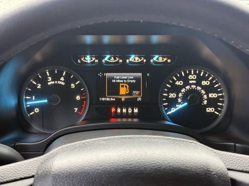 Used 2019 Ford F150 XLT w/ Equipment Group 302A Luxury AWD/4WD image 18