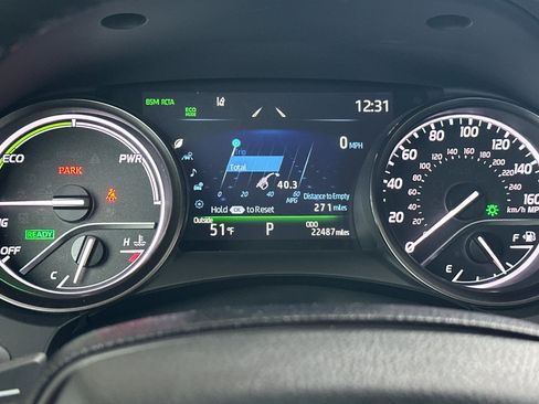 Used 2022 Toyota Camry XSE w/ Navigation Upgrade Package image 24