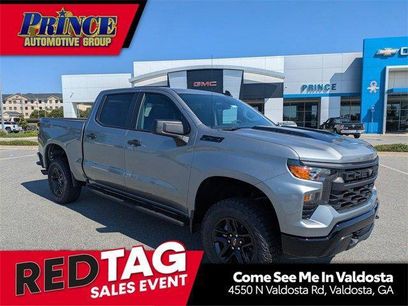 New 2026 Chevrolet Silverado 1500 Custom Trail Boss w/ Dark Appearance Package