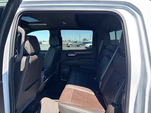 Used 2023 GMC Sierra 1500 Denali w/ Denali Reserve Package AWD/4WD image 17