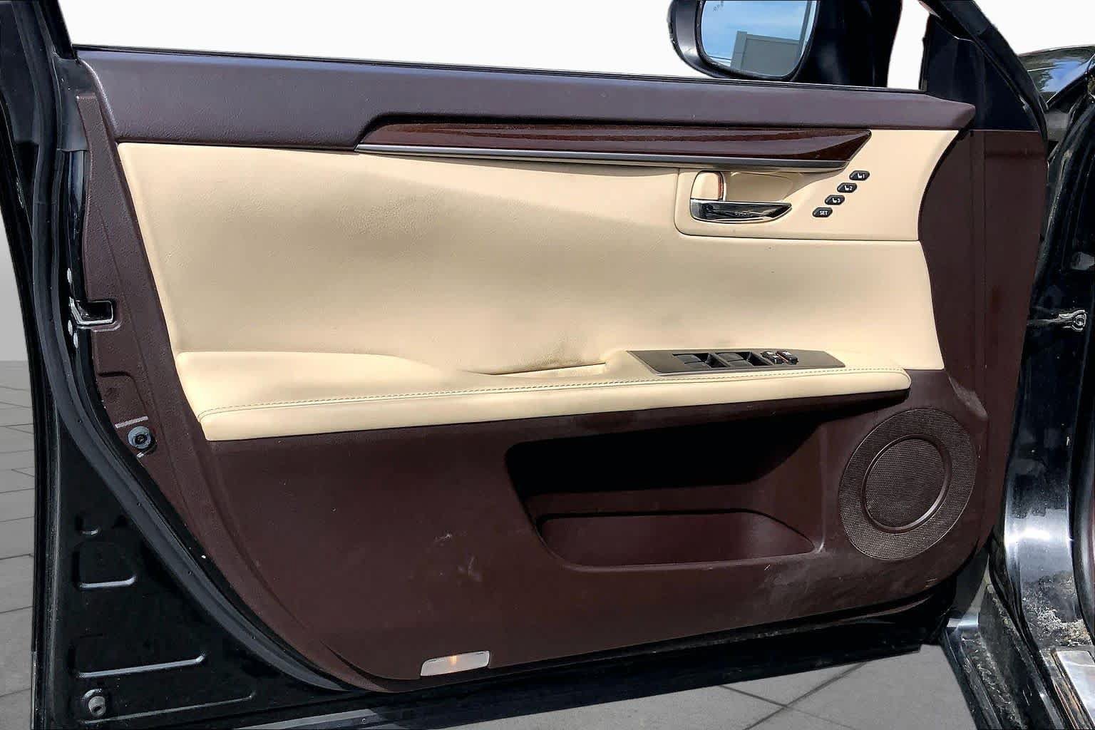 Used 2017 Lexus ES 350 FWD image 22