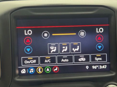 Used 2019 GMC Sierra 1500 AT4 w/ Off Road Performance Package AWD/4WD image 29
