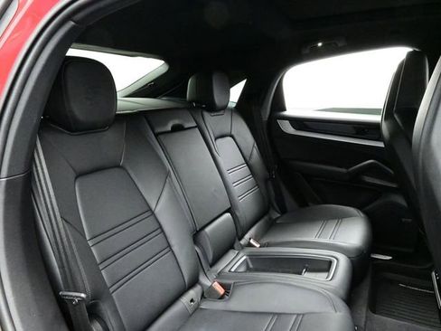 Used 2025 Porsche Cayenne image 16