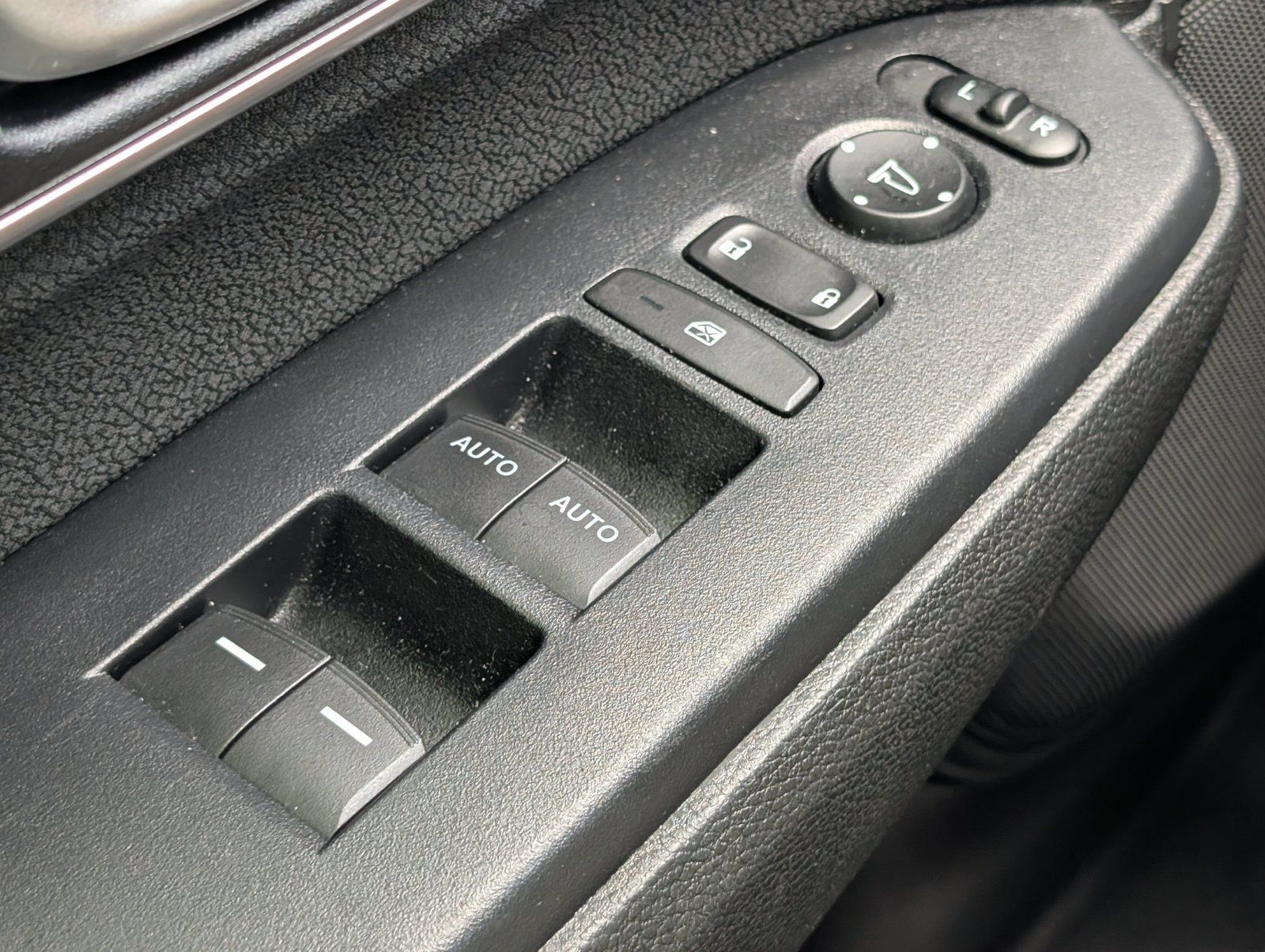 Used 2021 Honda CR-V EX image 17