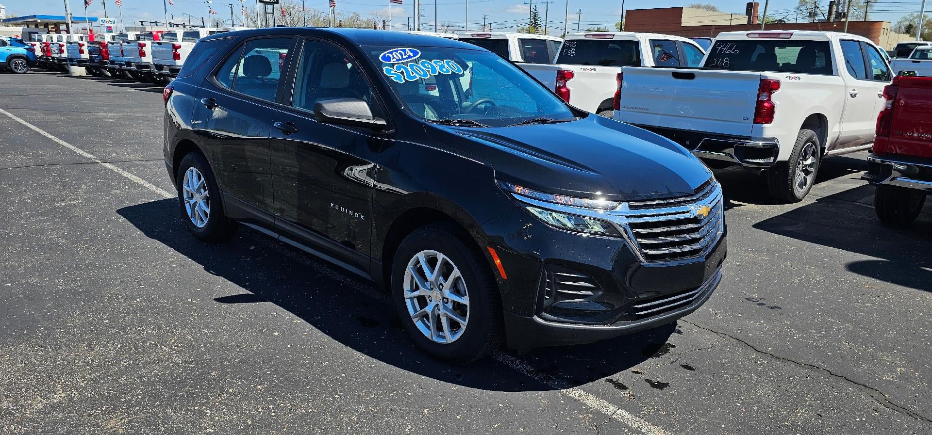 Used 2024 Chevrolet Equinox LS w/ LPO, Floor Liner Package FWD image 1