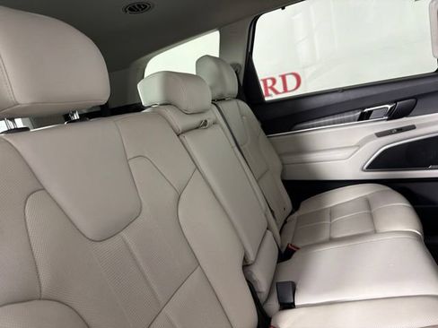 Used 2023 Kia Telluride EX AWD/4WD image 18