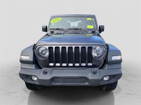 Used 2019 Jeep Wrangler Sport image 9