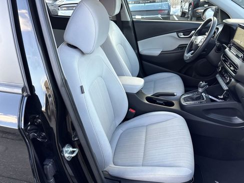 Certified 2023 Hyundai Kona SEL w/ Convenience Package image 22