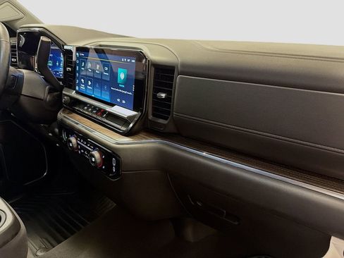Used 2023 Chevrolet Silverado 1500 LT AWD/4WD image 30
