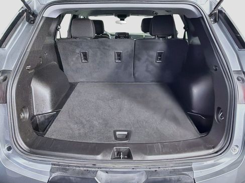 Used 2025 Chevrolet Blazer LT FWD image 29