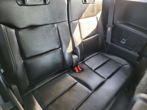 Used 2022 Ford Explorer Limited w/ Equipment Group 301A AWD/4WD image 15