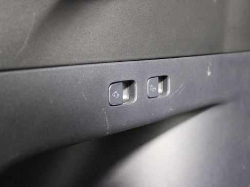 Used 2020 Tesla Model Y Performance image 21