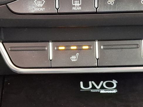 Used 2016 Kia Sorento EX image 22