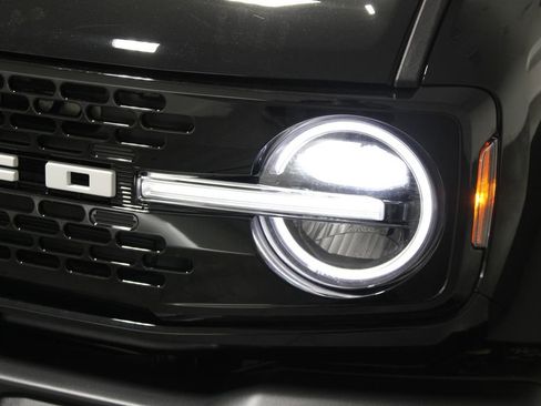 New 2025 Ford Bronco Badlands image 53