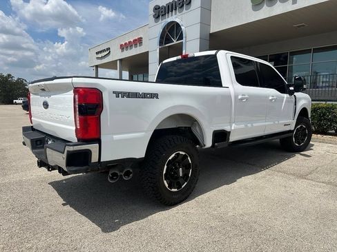 Used 2025 Ford F250 Lariat w/ Tremor Off-Road Package AWD/4WD image 3
