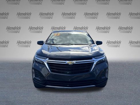 Used 2023 Chevrolet Equinox LT image 3