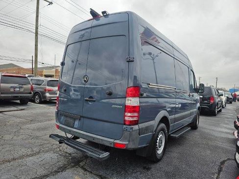 Used 2018 Mercedes-Benz Sprinter 2500 image 5